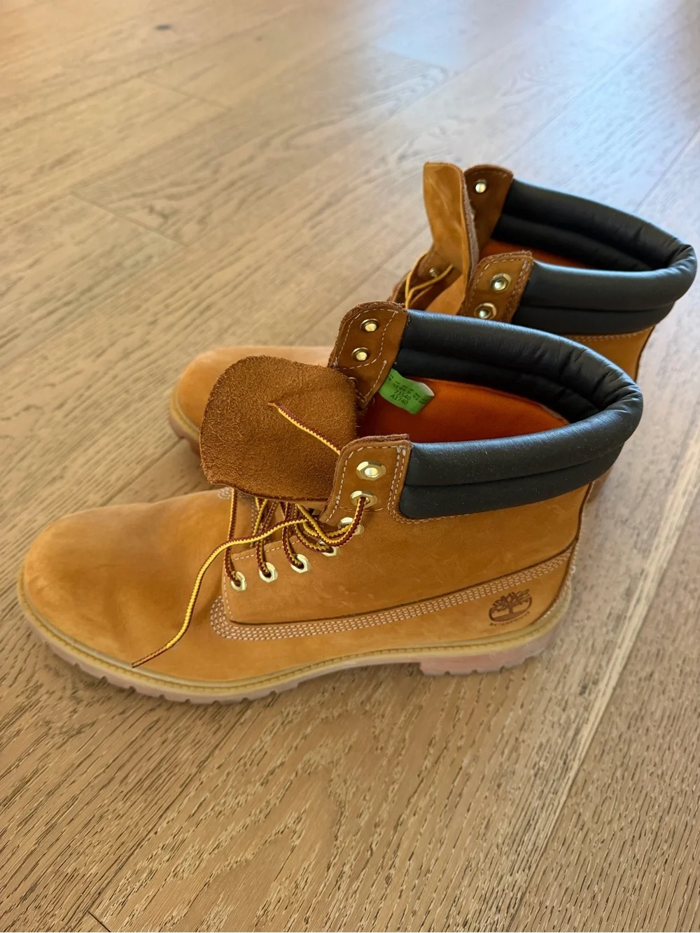 Timberland Men's Classic Workstyle Boots in Wheat/Tan Men 13